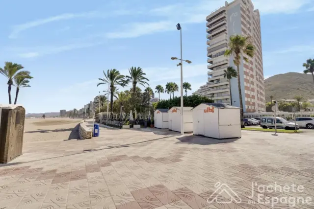 Apartment on Carrer Rafael Alberti photo 43