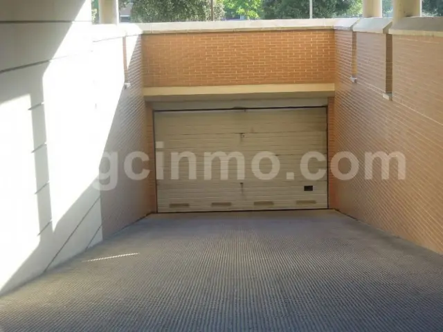 Garaje en venta en Calle de los Arribes del Duero, 32, Hospital Nuevo (Valladolid Capital) de 7.900 €