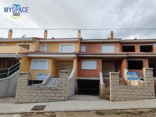 Casa adosada en venta en Navalperal de Pinares, Navalperal de Pinares de 139.000 €