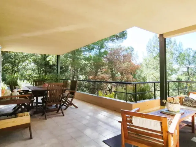 Chalet on Passeig del Pla photo 2
