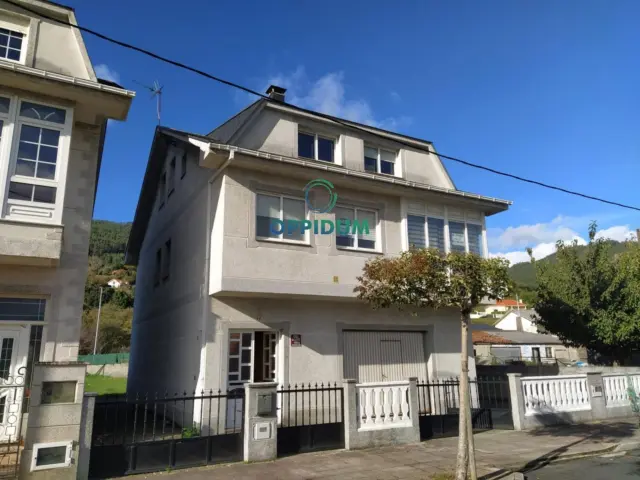 Chalet on Calle de Pérez Lugín