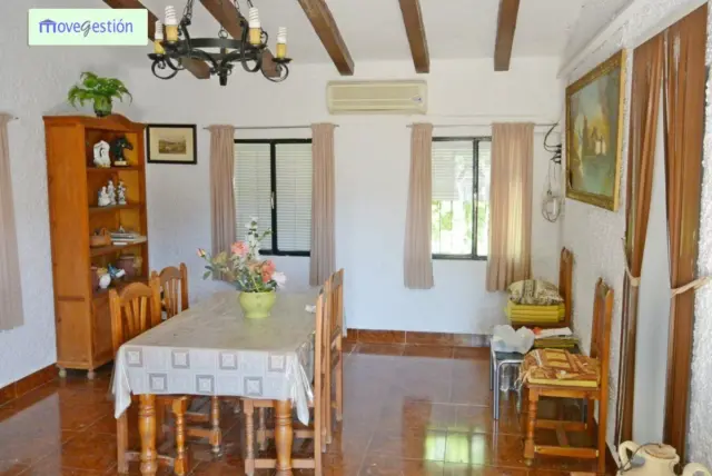 Rustic finca in Tavizna
