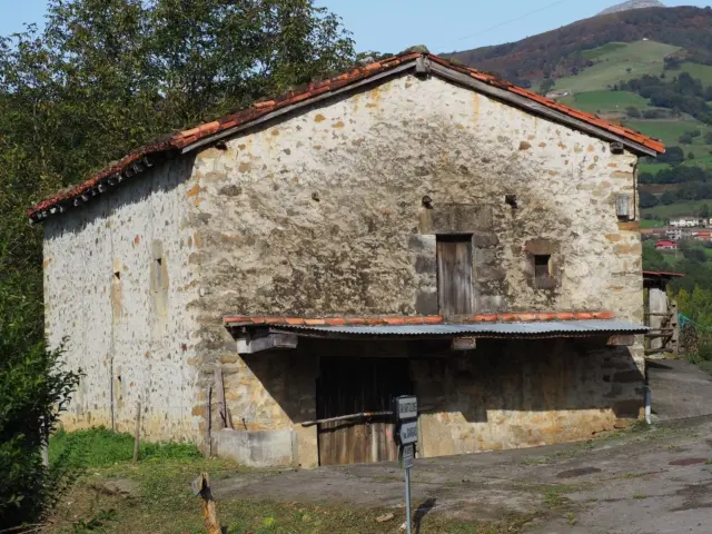 House at Calle Bº S. Bartolomé de Soba (Cabaña), No. 1 photo 5