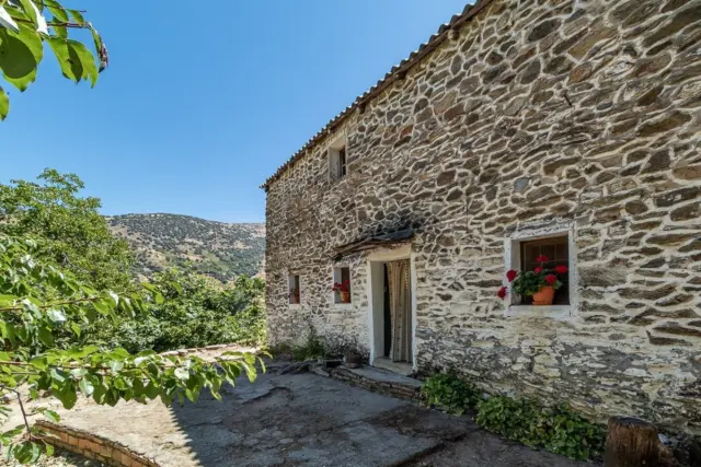 Rustic Finca in Güejar Sierra