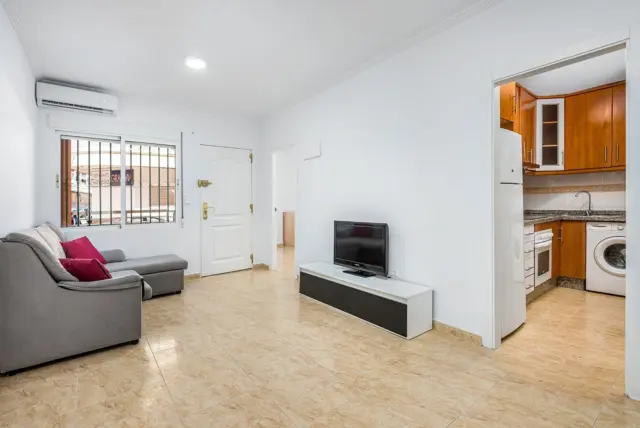 Apartment at Calle de Patricio Zammit, 61 photo 2