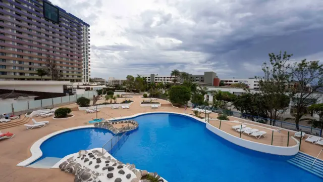 Apartment on Avenida Adeje 300