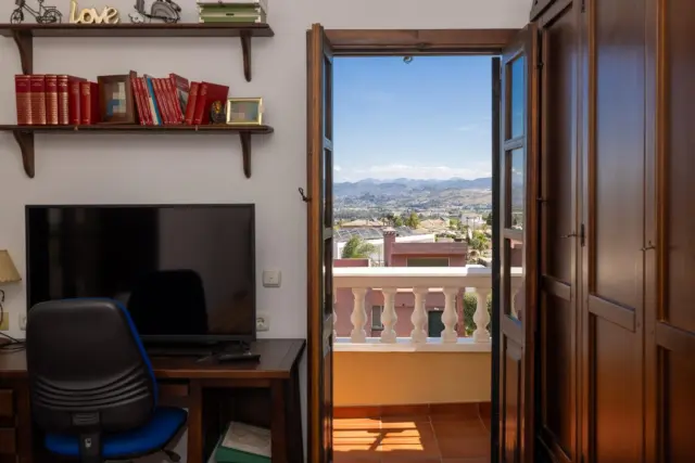 Chalet en calle Alcaudon photo 36