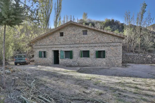 Rustic finca on Calle Dúrcal