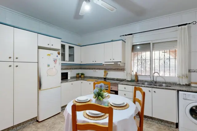 Chalet on Campofrio Street photo 56