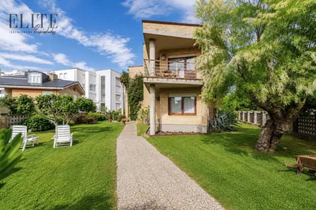 House on Palencia Street photo 30