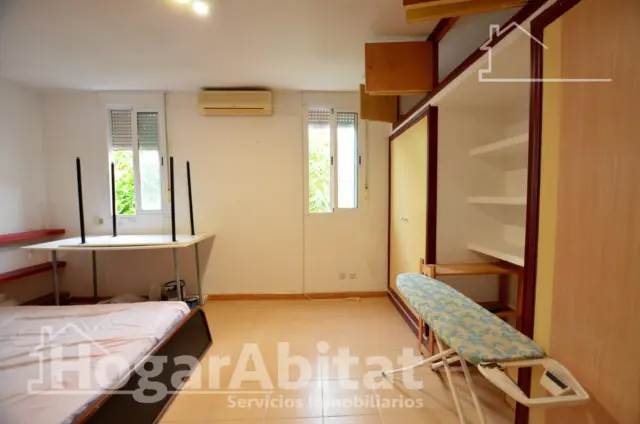 Flat on Calle del Pintor Antonio Amorós photo 13