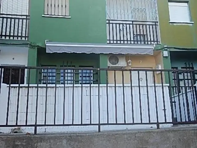 Casa en calle de Ángel Ganivet, 7
