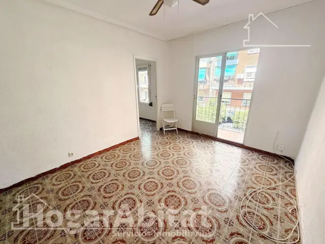 Flat on Carrer de Higinio Noja 'Professor' photo 2