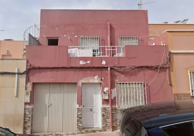 Casa adosada en calle Sierra de Monteagud, 129