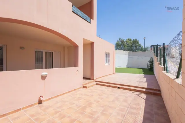 Apartment on Islas Canarias Street photo 2