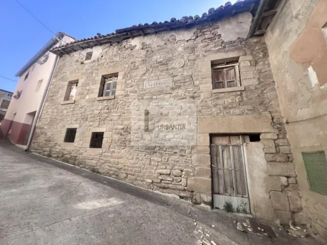 Rustic property on Calle del Planete