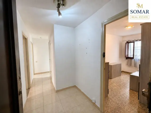 Apartment on Carrer de San Vicente Mártir