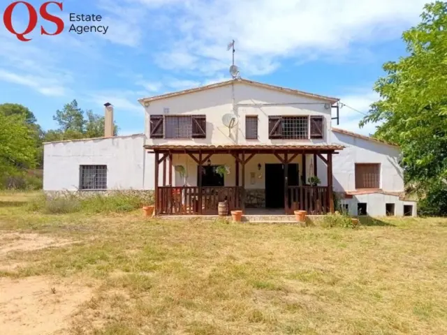 Rustic finca in Montbarbat photo 10