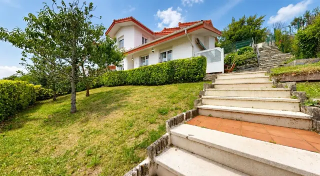 Chalet on Calle Bº La Venta