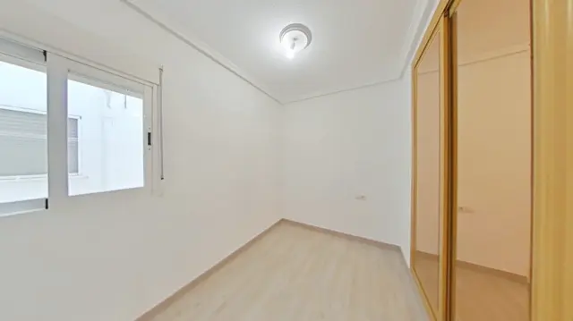 Piso en Campoamor photo 4