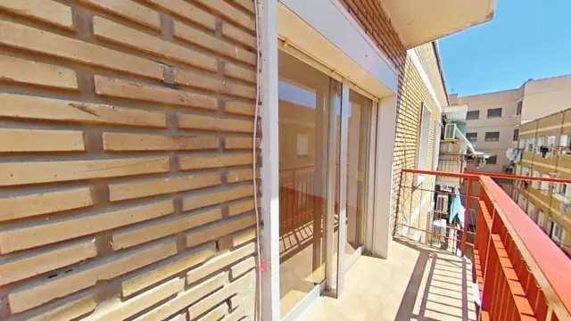 Flat in Xirivella photo 2