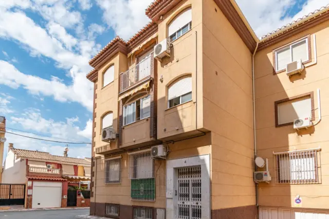 Apartment on Avda. de los Ogijares