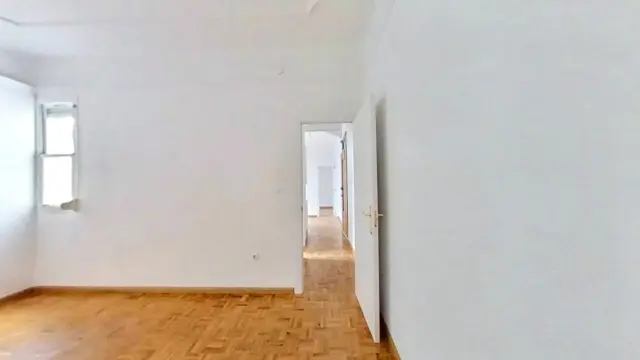 Apartment in Palacio photo 6