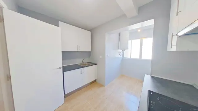 Flat in Parla photo 26