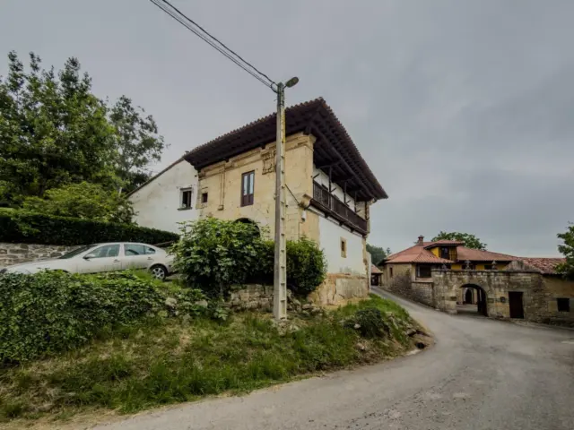 Rustic finca on Lloredo Street