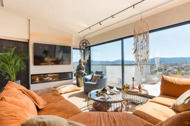 Penthouse on Manuel Sanchez Baena Man Street