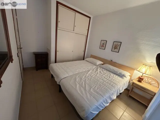 Apartment on Carrer de l'Empordà photo 16