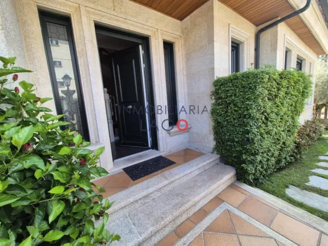 Casa pareada en calle Reverendo José María Pérez Alonso