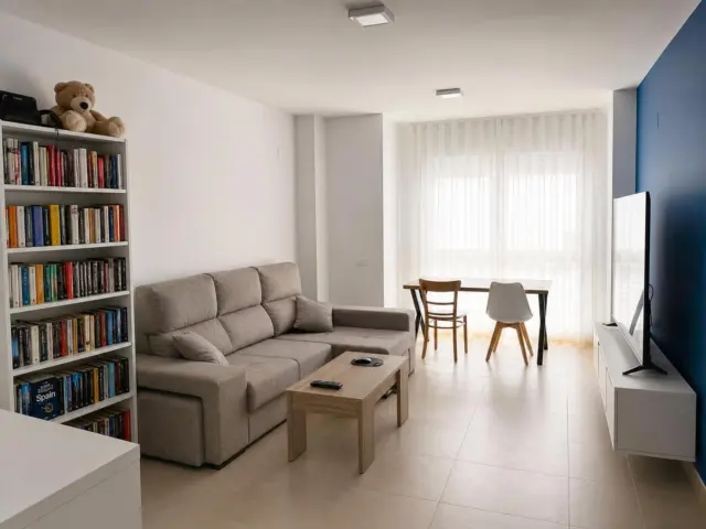 Apartment in Montroy photo 5