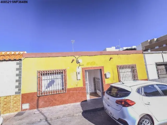 Casa en calle de la Estrella Polar, 13