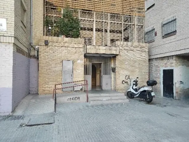 Apartment at Plaza de Teresa de Jesús, 3