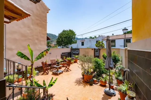 Semi-detached house on Calle Mederos photo 6