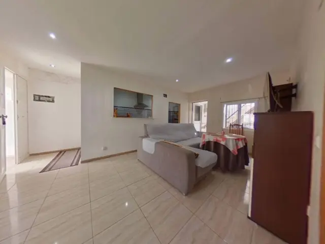 Casa en calle Alcade Rossi Reyes