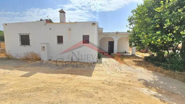 Rustic Finca in Dehesa de La Villa