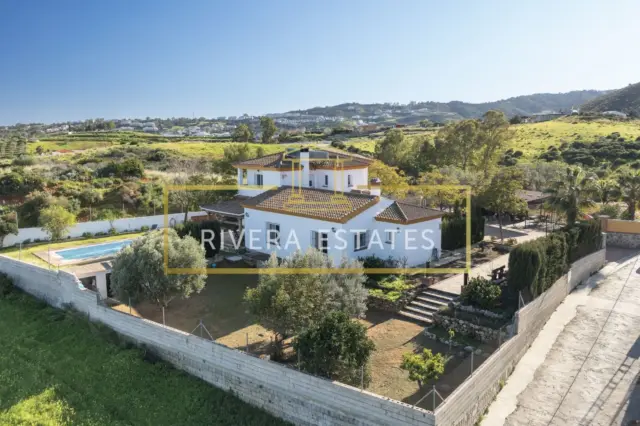 Chalet on Calle Polígono 15 Parcela 559 Entre Rios Mijas Málaga