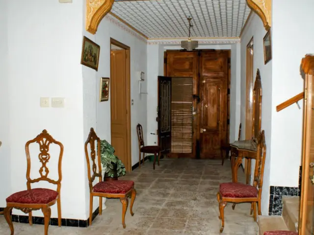 House on Carrer de San Francisco