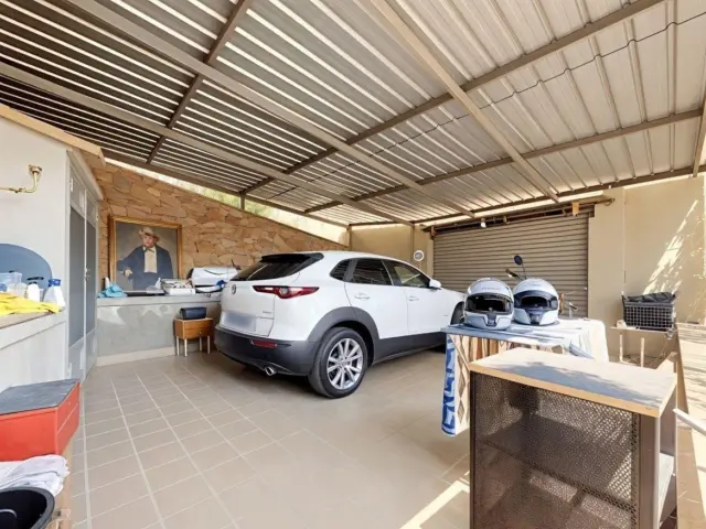 Chalet on Calle Monte Pinar photo 28
