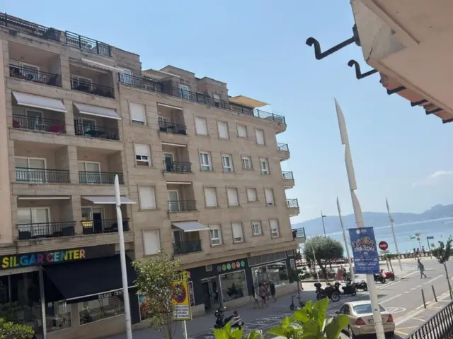 Apartment on Avenida de Luis Rocafort, 2