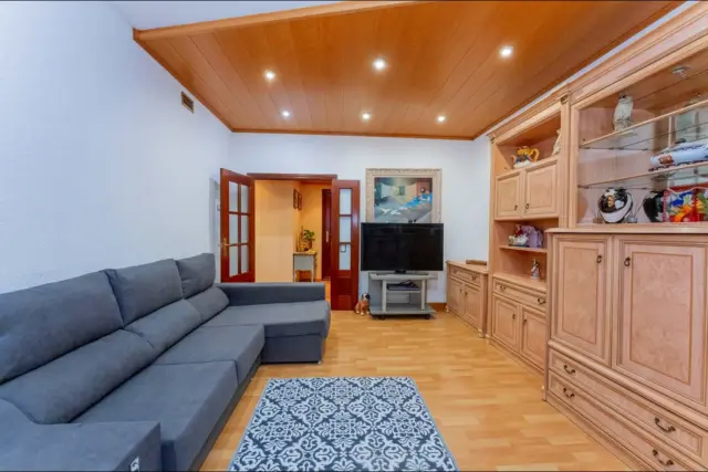 Apartment in Gavà photo 2