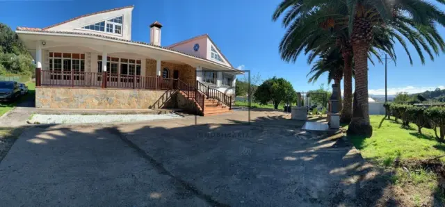 Chalet on Calle Vilasanche