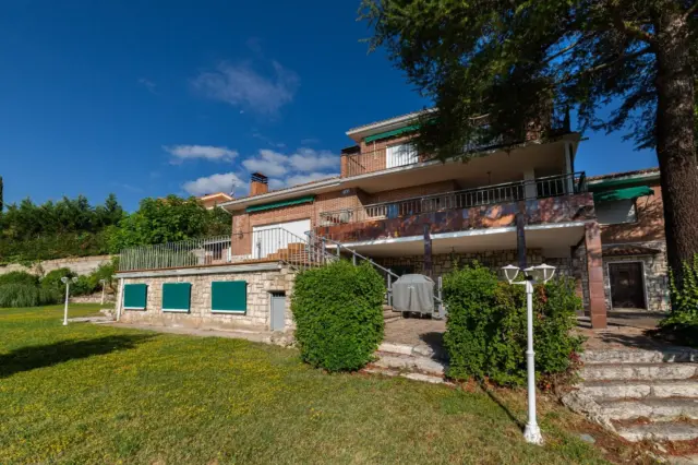 Chalet in Urbanización El Otero