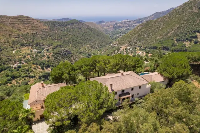 Chalet on Calle Polígono 2 Parcela 595