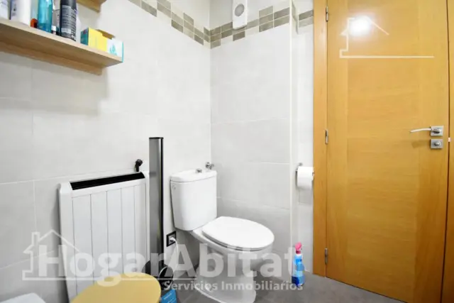 Flat on Ferrocarril d'Alcoi Street photo 33