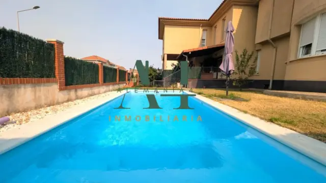 Chalet en R-66