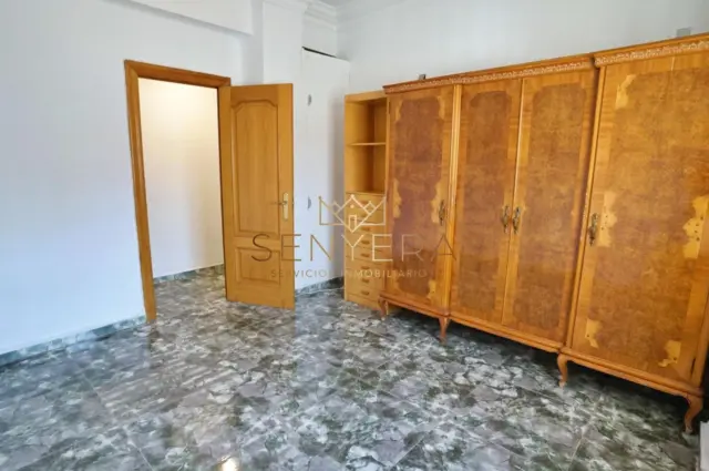 Flat in Patraix photo 6