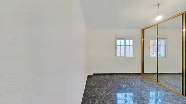 Apartment in Centre photo 13